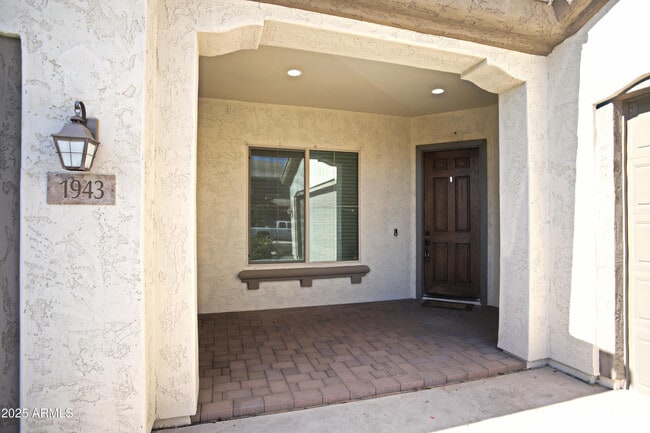 Building Photo - 1943 E Canyon Way