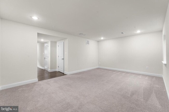 Building Photo - 8418 Kendall Ct
