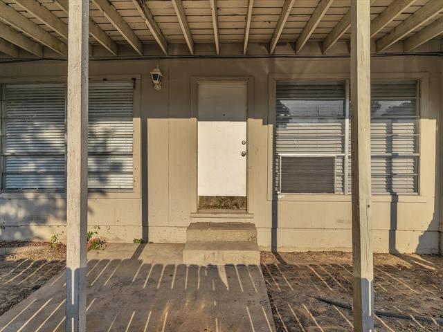 Building Photo - 5053 Ridglea Ln
