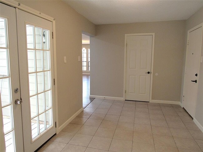 Building Photo - 3311 Golden Willow Dr
