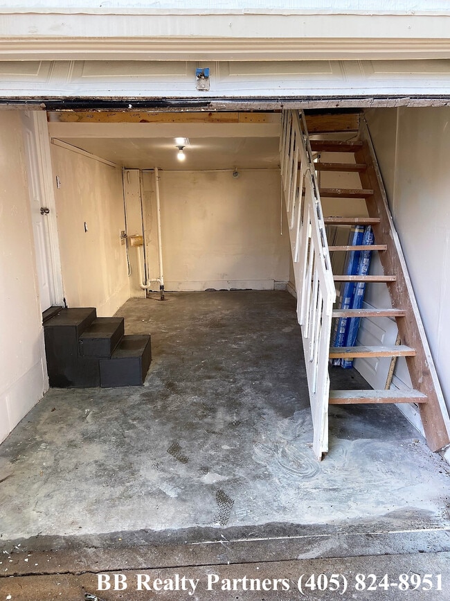 Building Photo - 3528 E 29th St