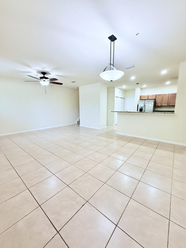 Building Photo - 4668 Monarch Way
