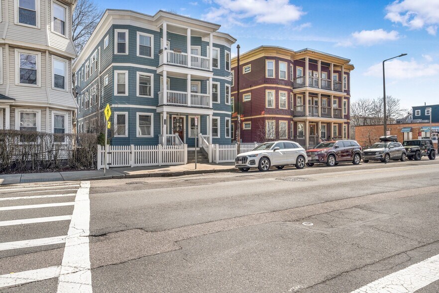 Building Photo - 156 South St