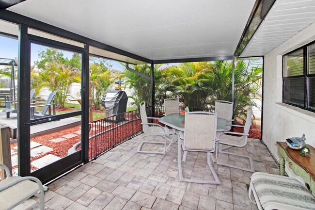 Building Photo - Venice East Annual House for Rent