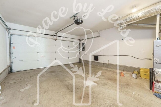 Building Photo - 2521 Strasburg Dr