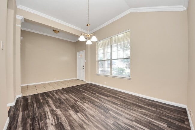 Building Photo - 1722 Lansing Cove Dr