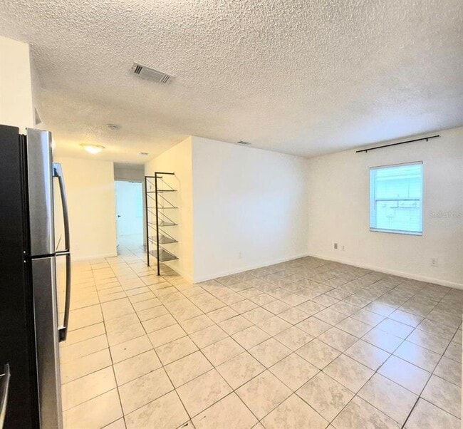 Building Photo - 2408 W Cypress St