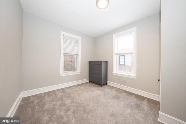 Building Photo - 524 S 3rd St