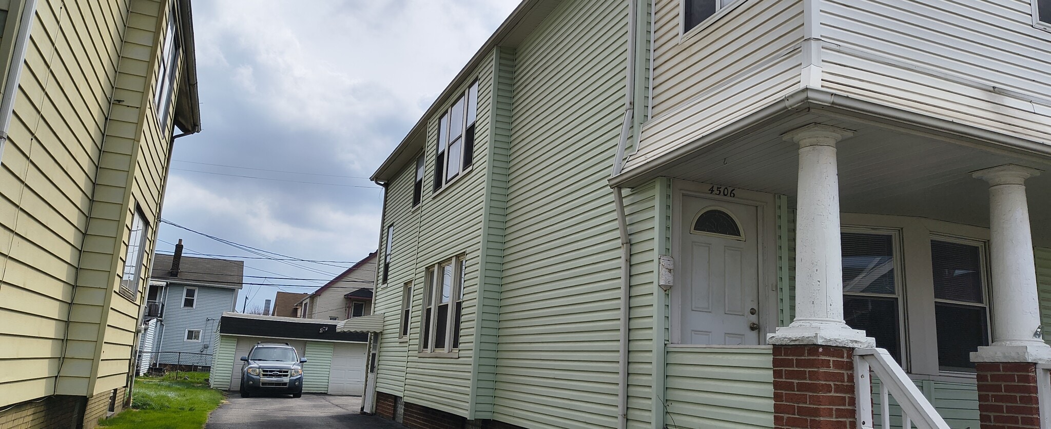 Building Photo - 4504 Beta Ave