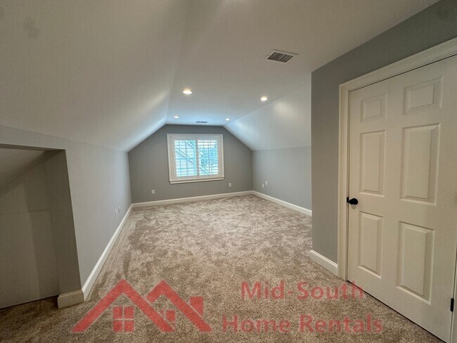 Building Photo - 1965 Cordes Rd