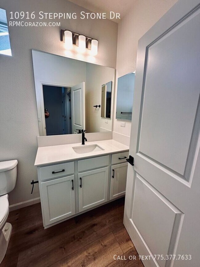 Building Photo - 10916 Stepping Stone Dr