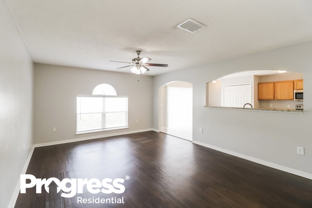 Building Photo - 30249 Birdhouse Dr