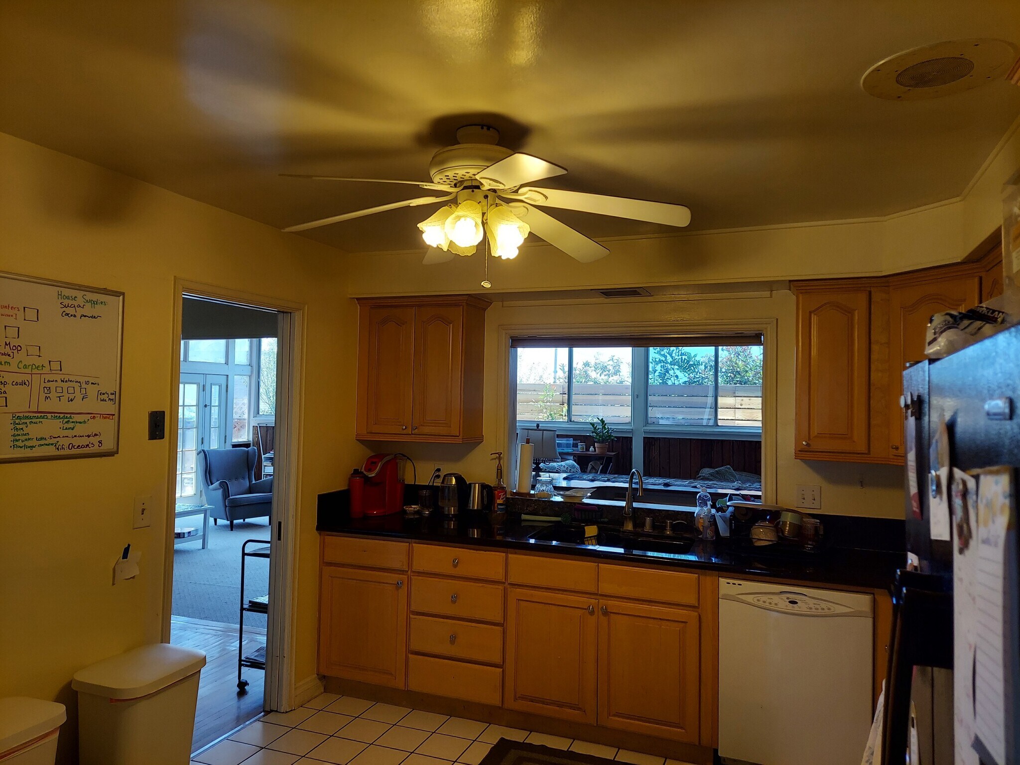 Building Photo - 15666 Hesse Dr