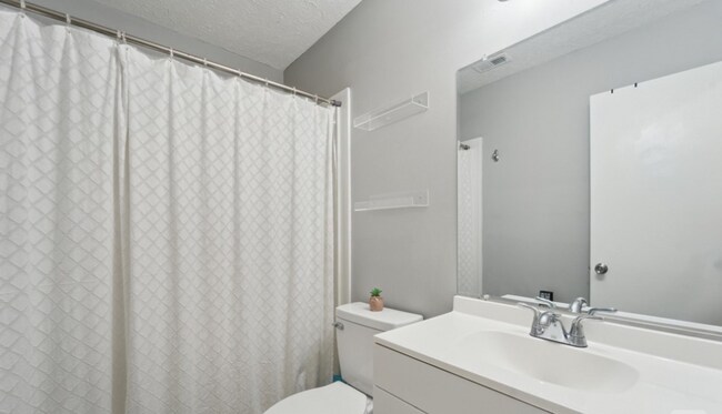 Building Photo - New to the market! 3/2 Home in Richmond Hi...