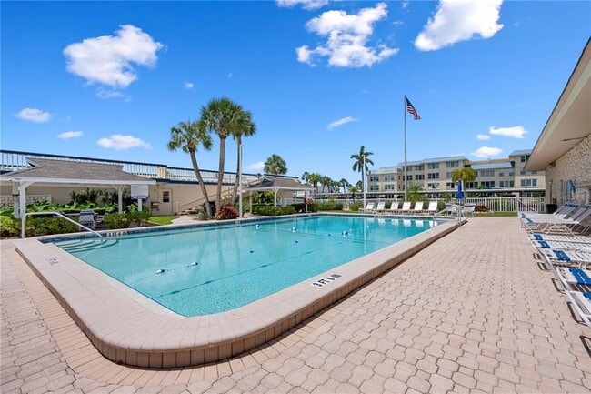 Building Photo - 3808 Gulf of Mexico Dr