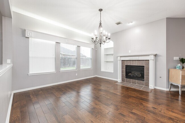 Building Photo - 8819 Rocky Knoll Ln