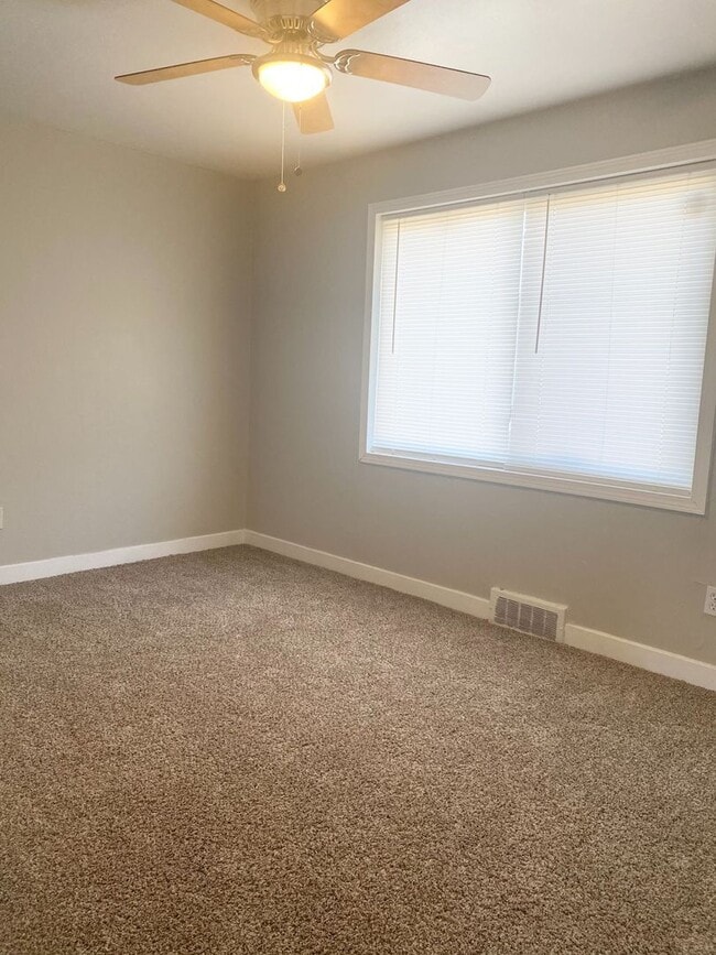 Building Photo - 417 N 30th St