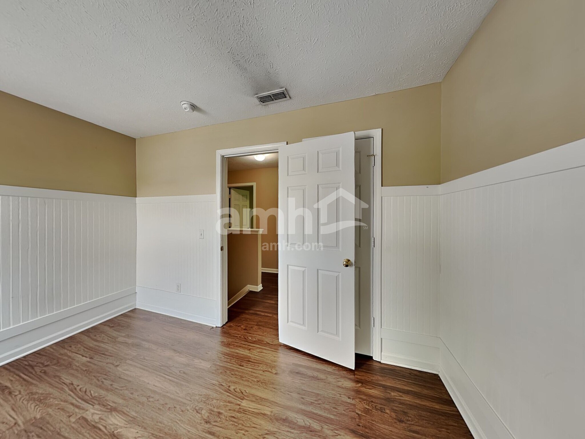 Building Photo - 14036 Wheeling Ct
