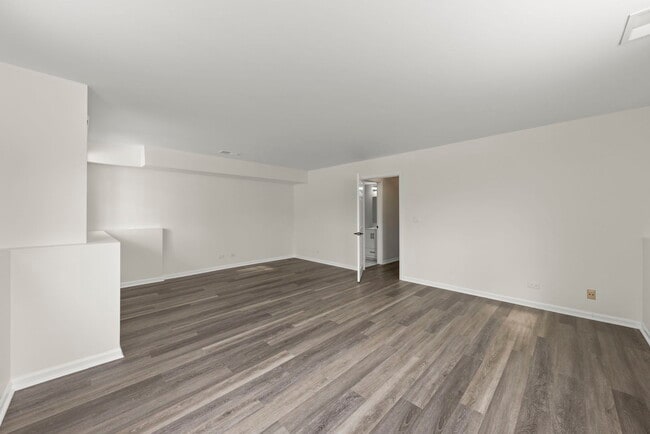 Building Photo - 117 Enclave Cir