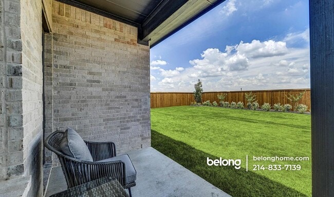 Building Photo - 422 Hazeltine Rd