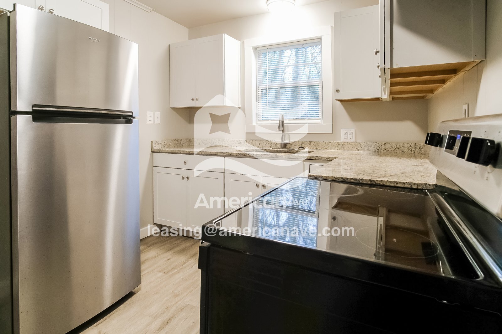 Building Photo - 212 N Walnut Ave