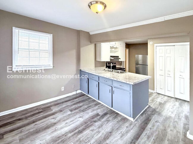 Building Photo - 920 80th St S