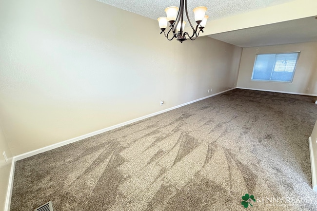 Building Photo - Comfortable 4-Bedroom, 2.5-Bath Home with ...