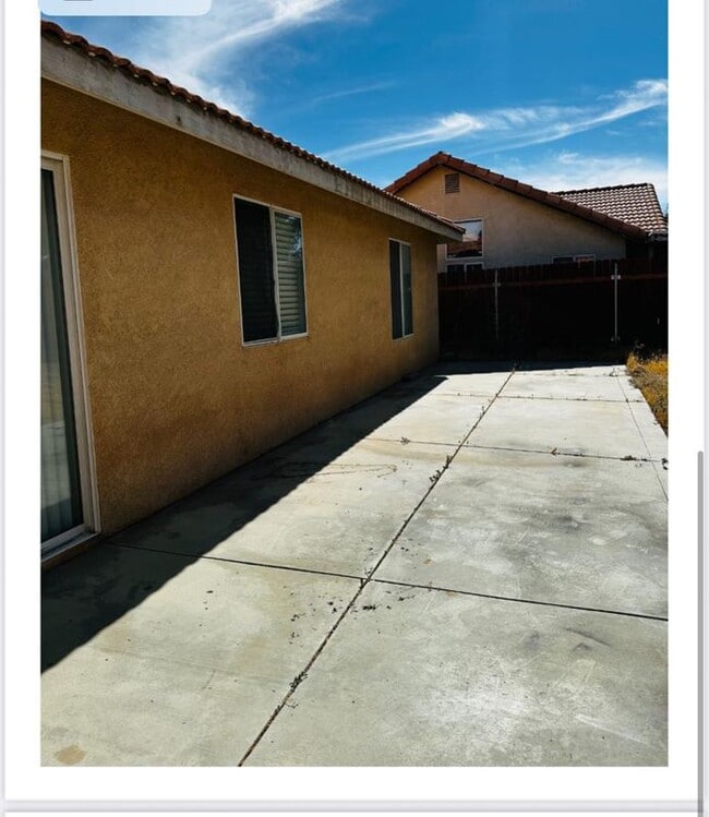 Building Photo - 5725 Monterey Pl