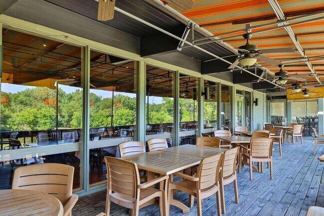 Building Photo - 159 Elysian Way NW