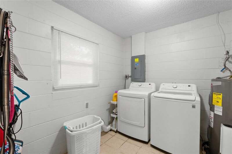 Building Photo - 14700 State St