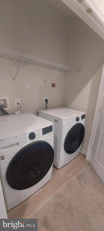 Building Photo - 2563 Hopton Ln