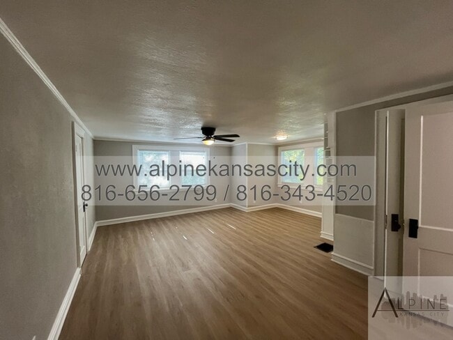 Building Photo - 5647 Euclid Ave