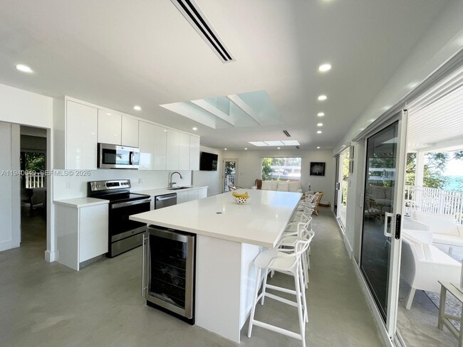 Building Photo - 96180 Overseas Hwy