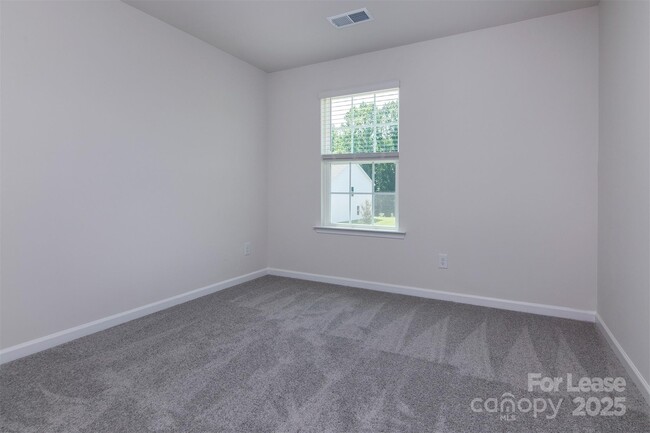 Building Photo - 5159 Hyrule Dr