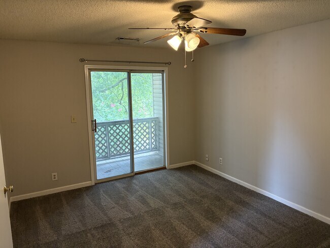 Building Photo - 1034 Stones Throw Dr NW