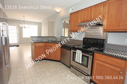 Building Photo - 13518 Dansville Dr