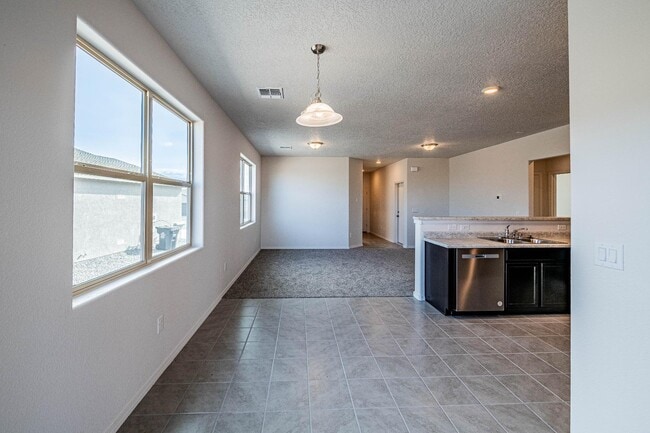 Building Photo - 88 Tome Vista Dr