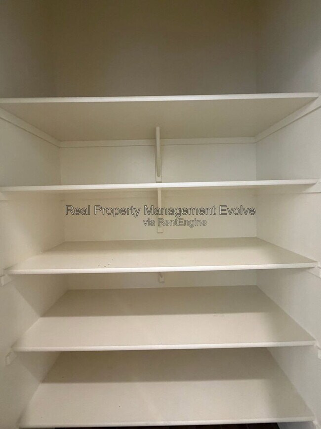 Building Photo - 5731 W Encinas Ln
