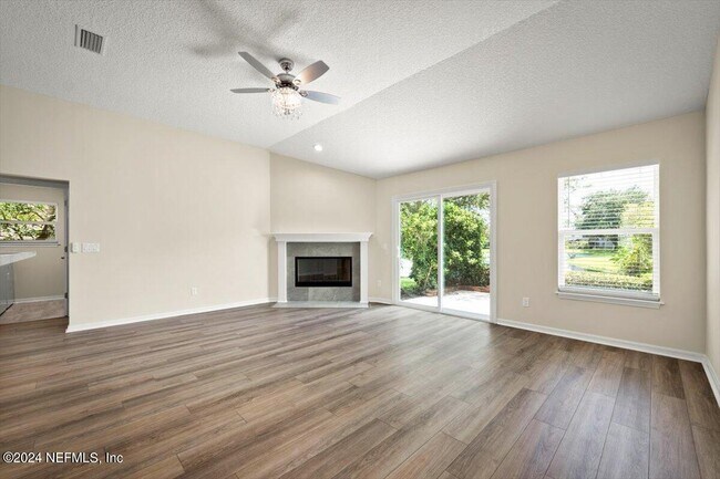 Building Photo - 2037 Piping Plover Way