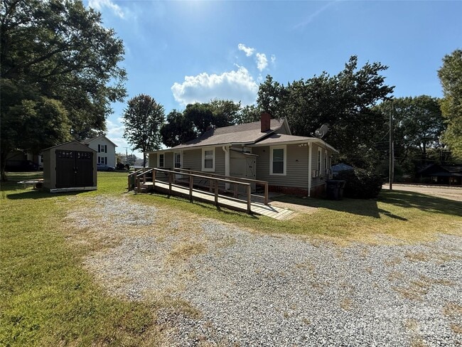 Building Photo - 20220 Zion Ave