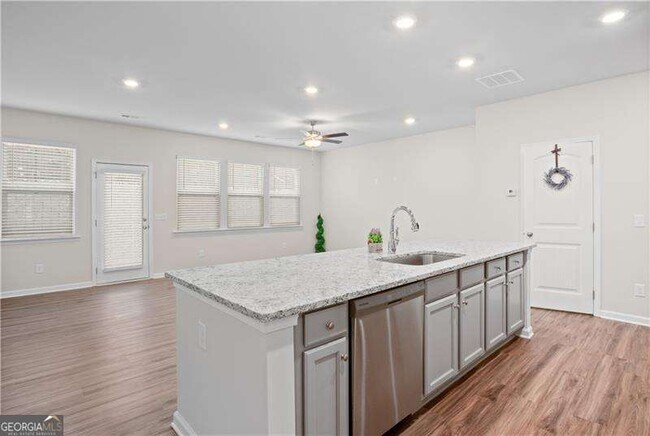 Building Photo - 284 Whitetail Cir