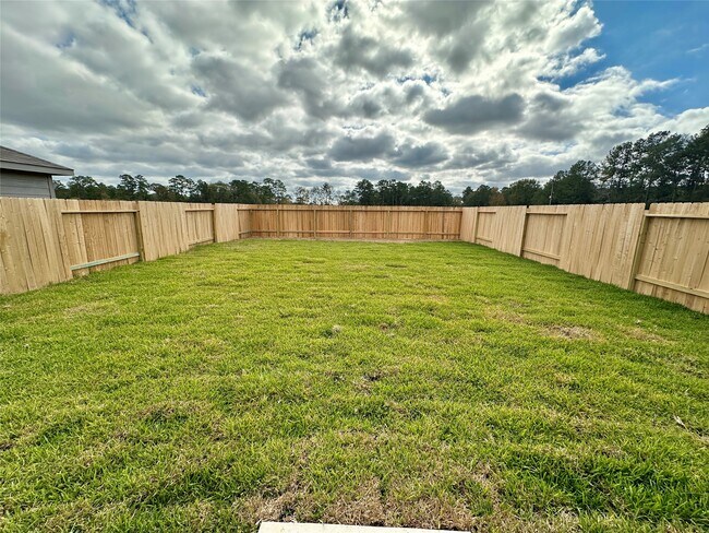 Building Photo - 13310 Rayhill Dr