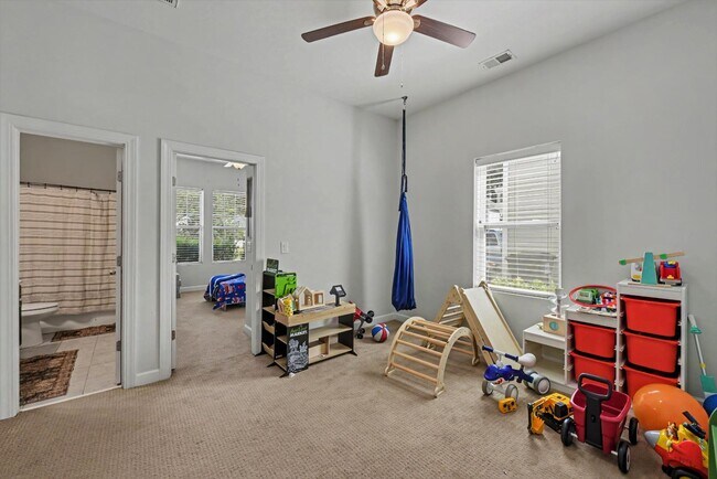 Building Photo - 203 Topsaw Ln