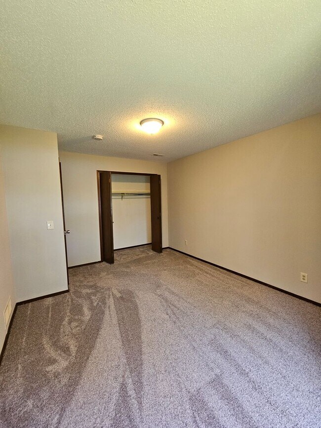 Building Photo - 2555 Clayton Blvd
