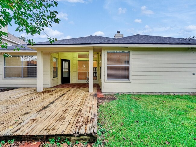 Building Photo - 16715 Lighthouse View Dr