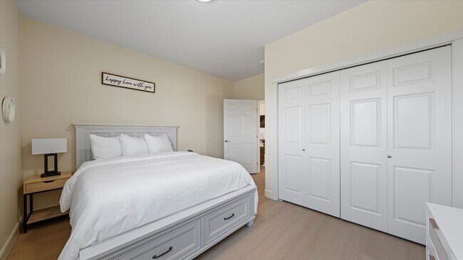 Building Photo - 8731 W Skagit Ave