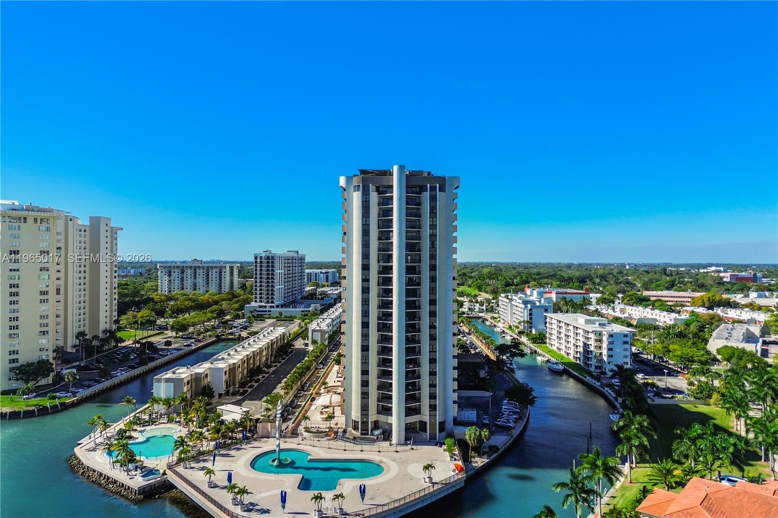 Building Photo - 1800 NE 114th St