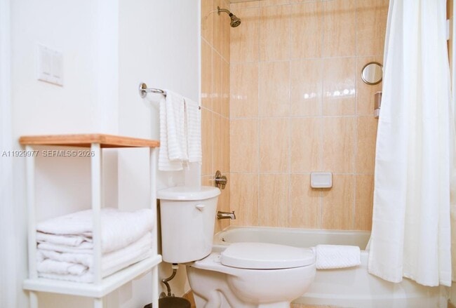 Building Photo - 1750 N Bayshore Dr