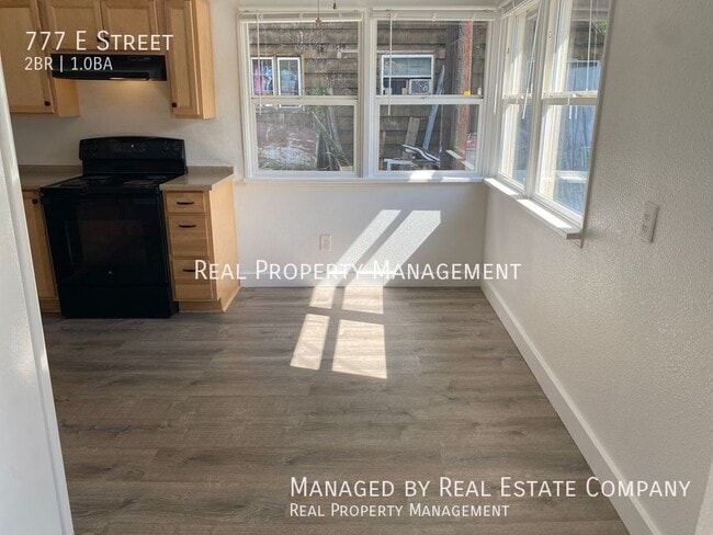 Building Photo - 777 E Street-