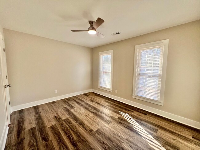 Building Photo - Newly Remodeled 2BD, 2BA Raleigh Condo in ...